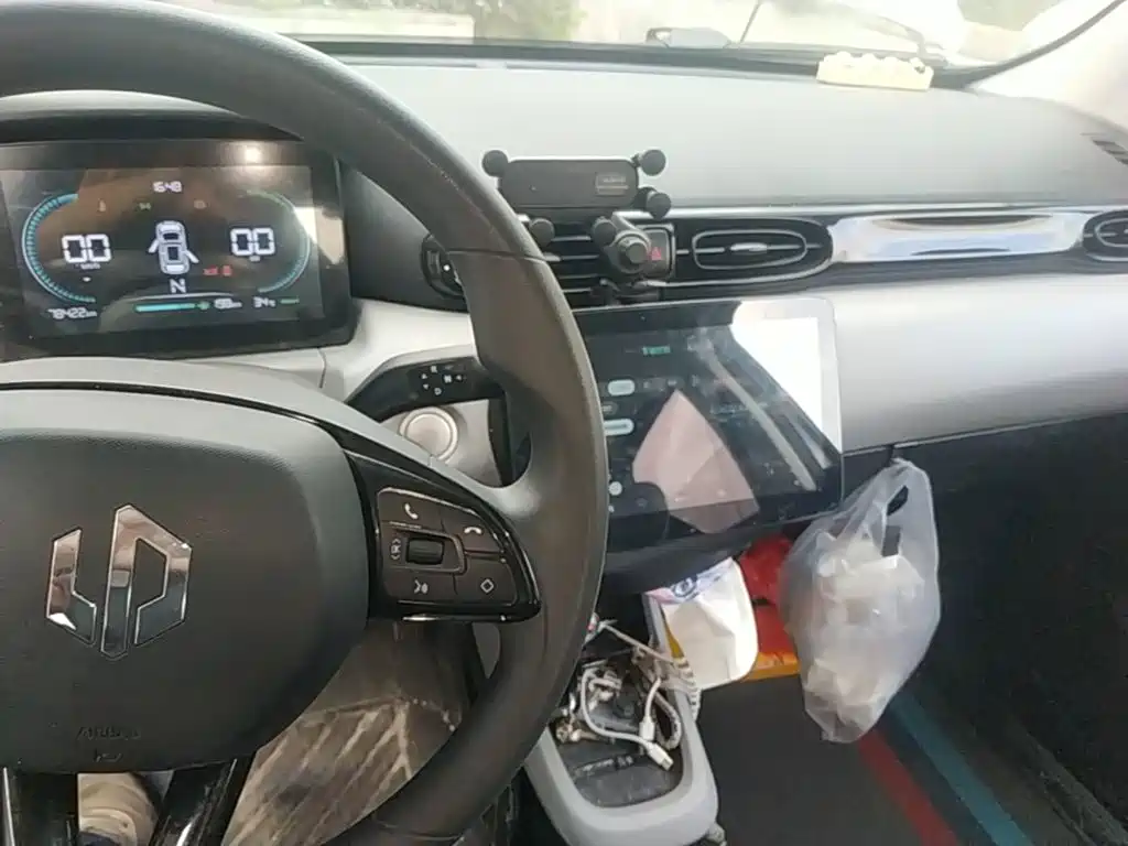 Leapmotor Leapmotor T03 — миниатюра 13