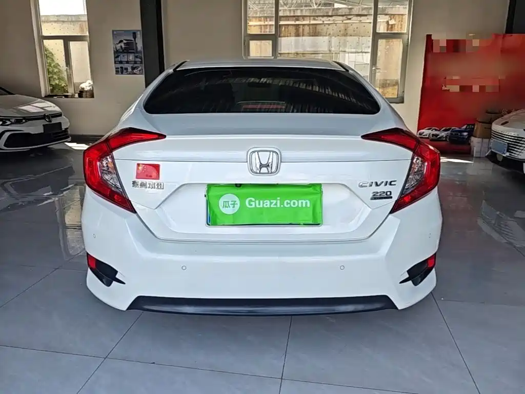 Honda Civic — миниатюра 6