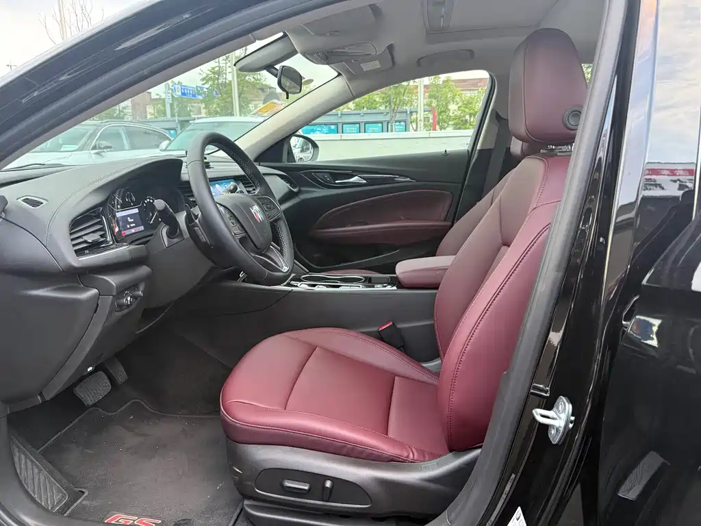 Buick Regal — миниатюра 4