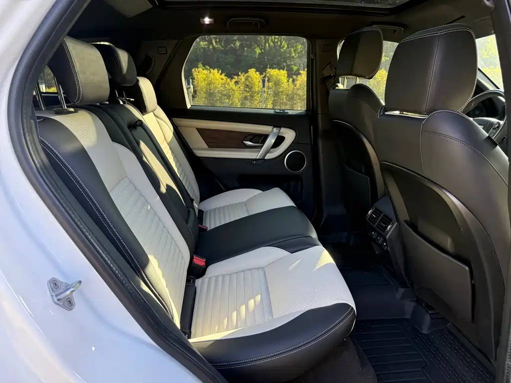 Land Rover Discovery Sport Hybrid — миниатюра 15