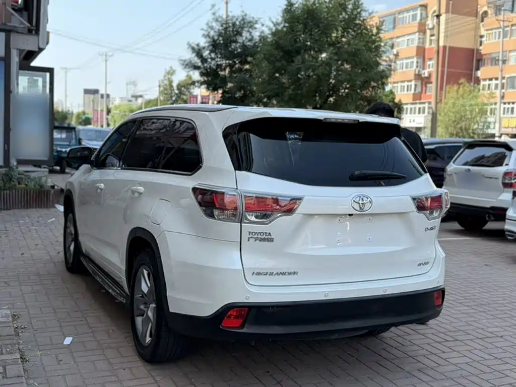 Toyota Highlander — миниатюра 5
