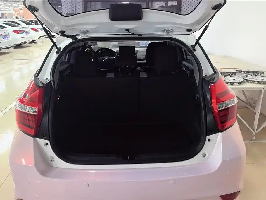Toyota Yaris L Zhixuan YARiS L 2019 1.5E CVT VI