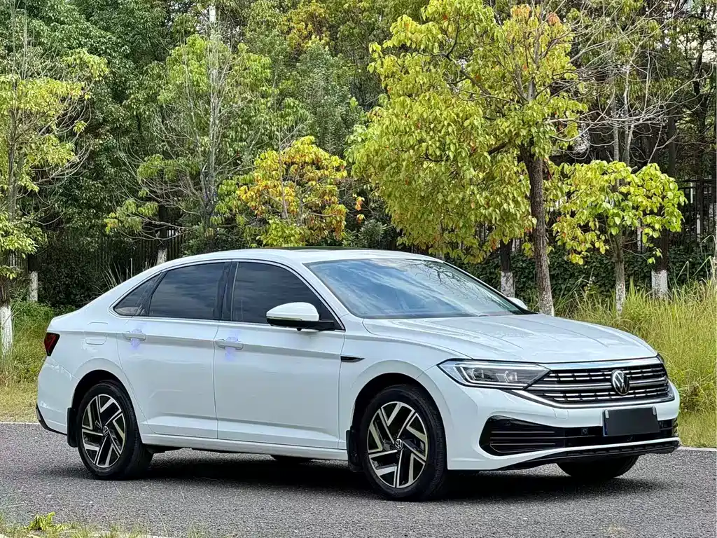 Volkswagen Sagitar — миниатюра 3