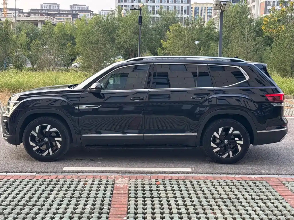 Volkswagen Teramont — миниатюра 6