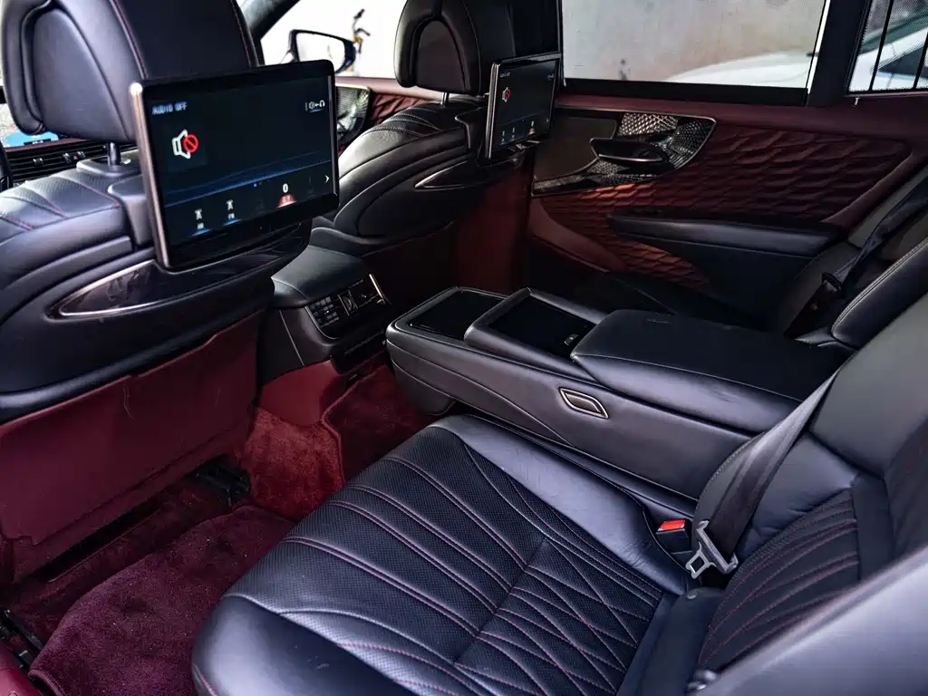 Lexus LS — миниатюра 18