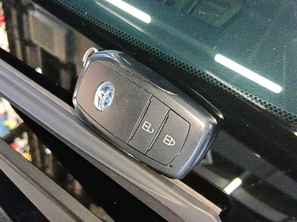 Toyota Frontlander — миниатюра 9