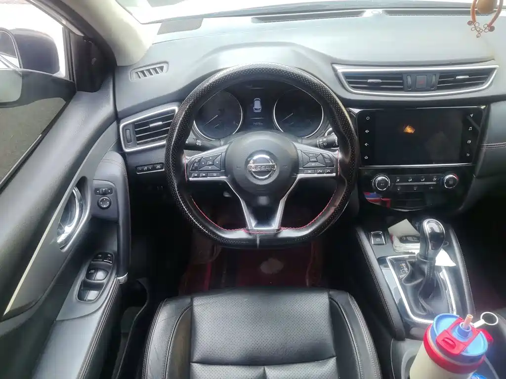 Nissan Qashqai — миниатюра 6