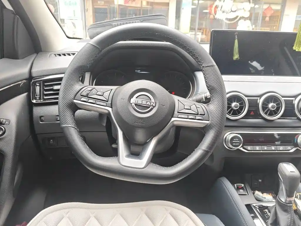 Nissan Qashqai — миниатюра 11