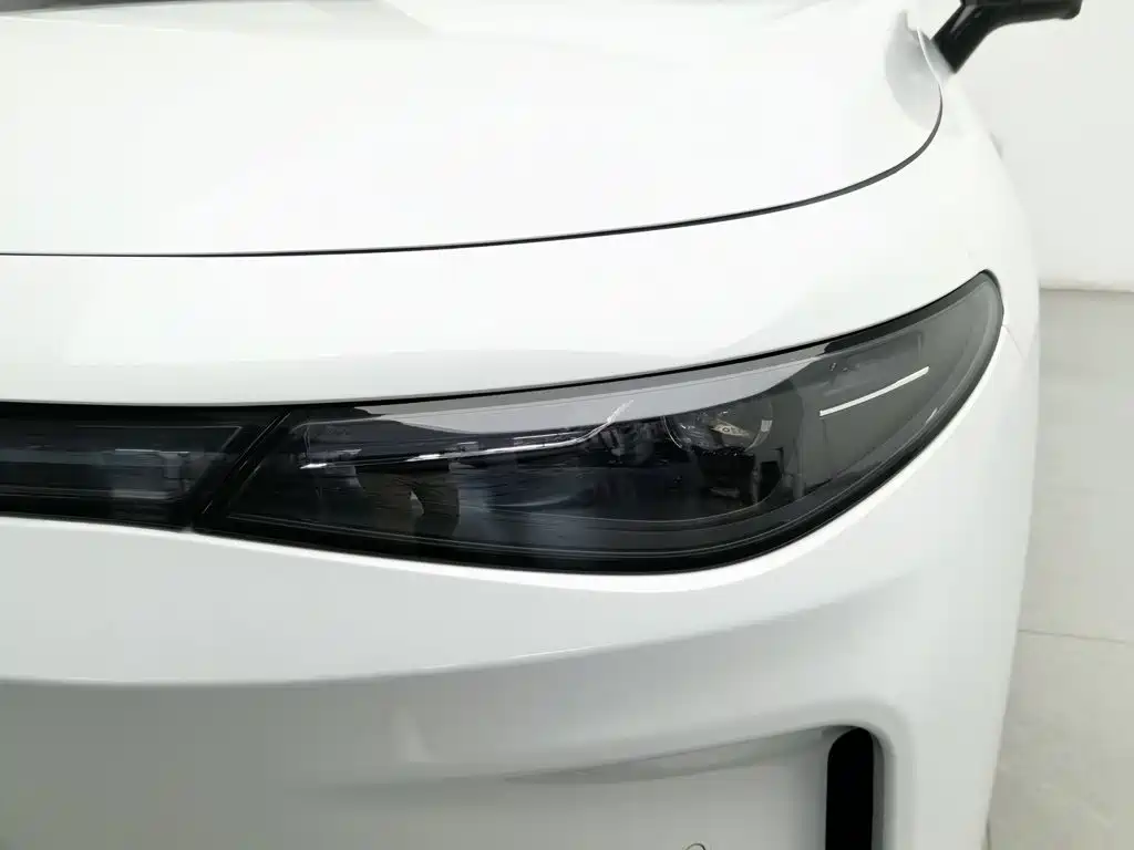 Leapmotor Leapmotor C10 — миниатюра 7
