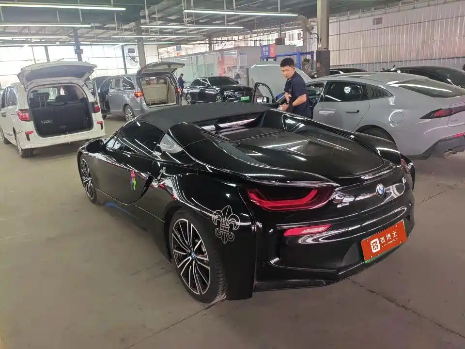 BMW i8 — миниатюра 8