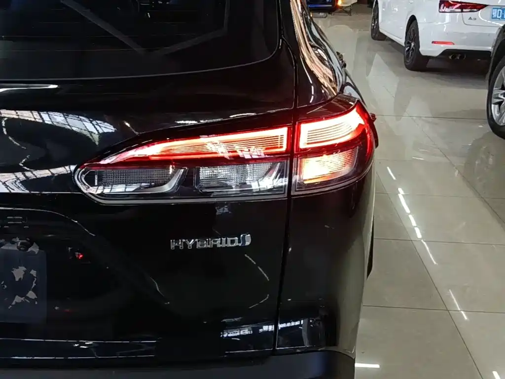 Toyota Frontlander — миниатюра 8
