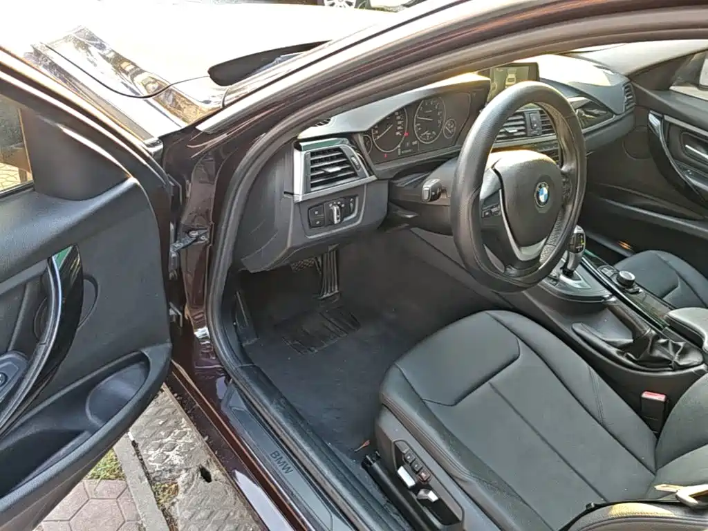 BMW 3 Series — миниатюра 16