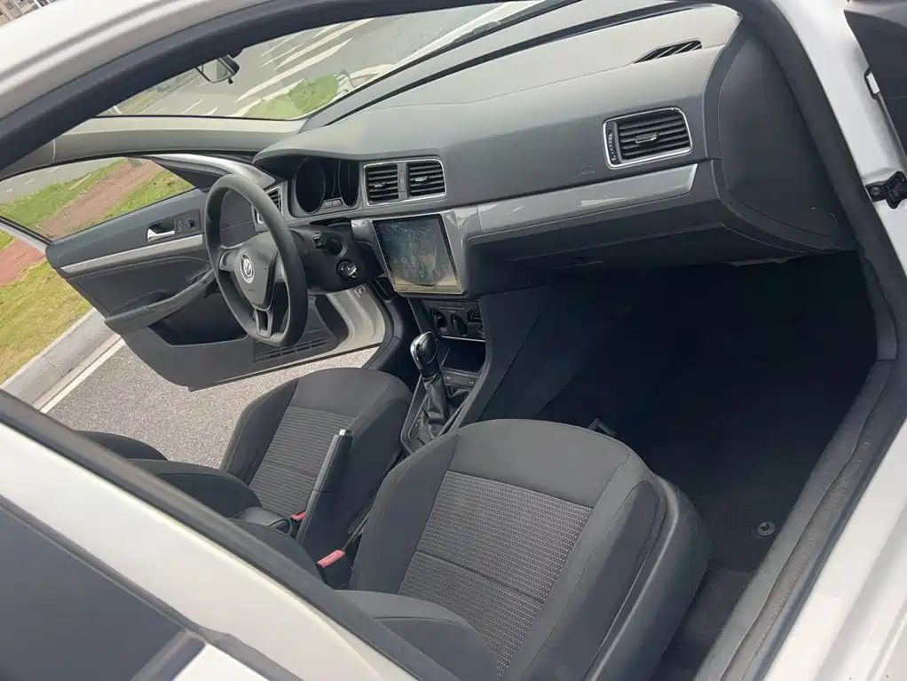 Volkswagen Lavida — миниатюра 15