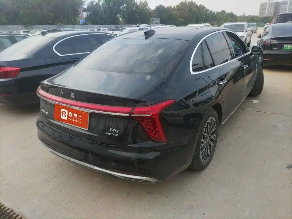 Hongqi Hongqi H5 — миниатюра 10