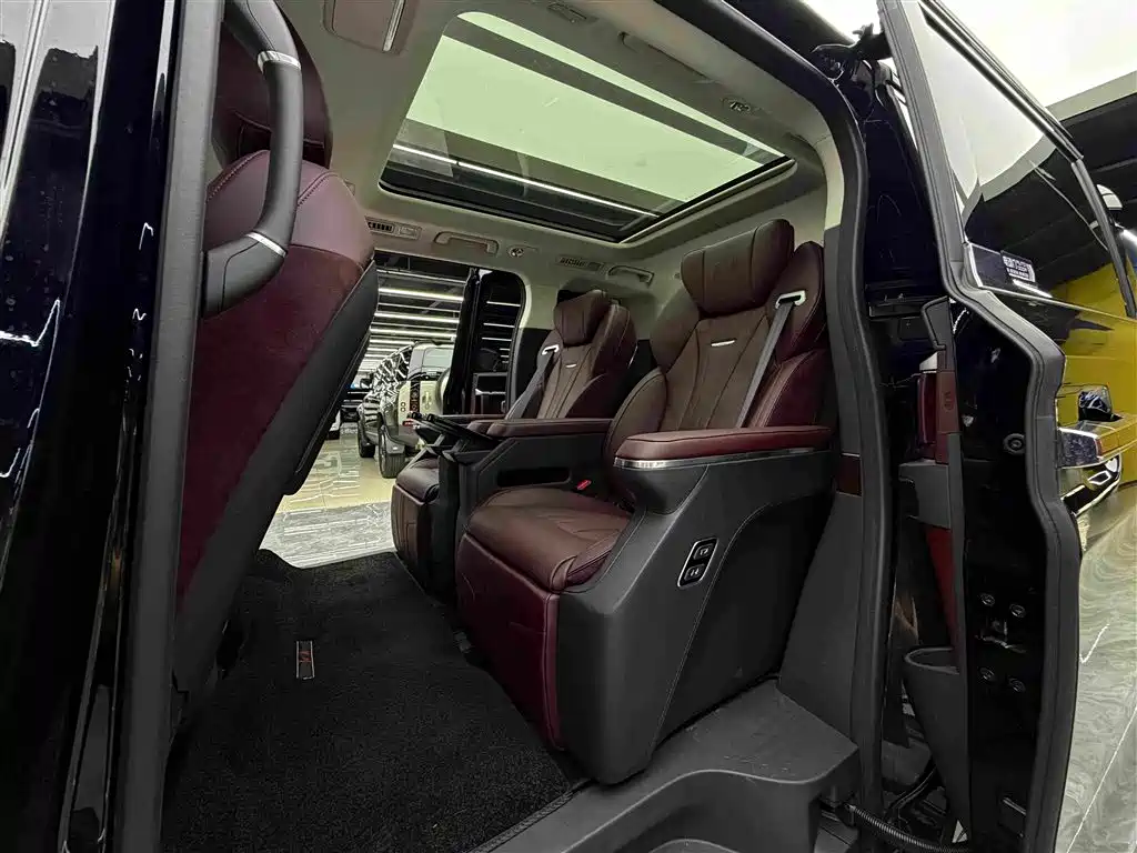 Hongqi Hongqi HQ9 — миниатюра 8