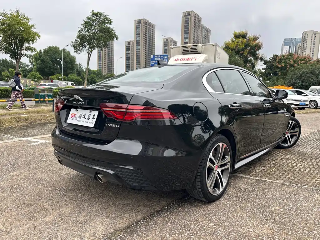 Jaguar XEL — миниатюра 3