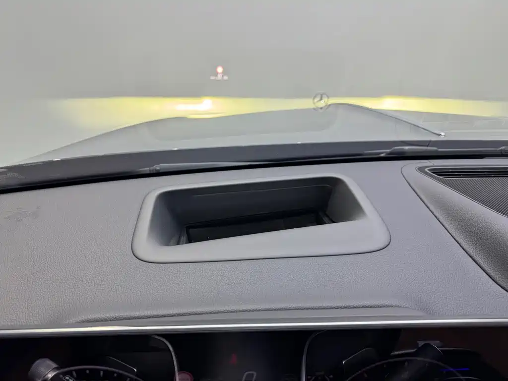 Mercedes-Benz S-Class — миниатюра 8