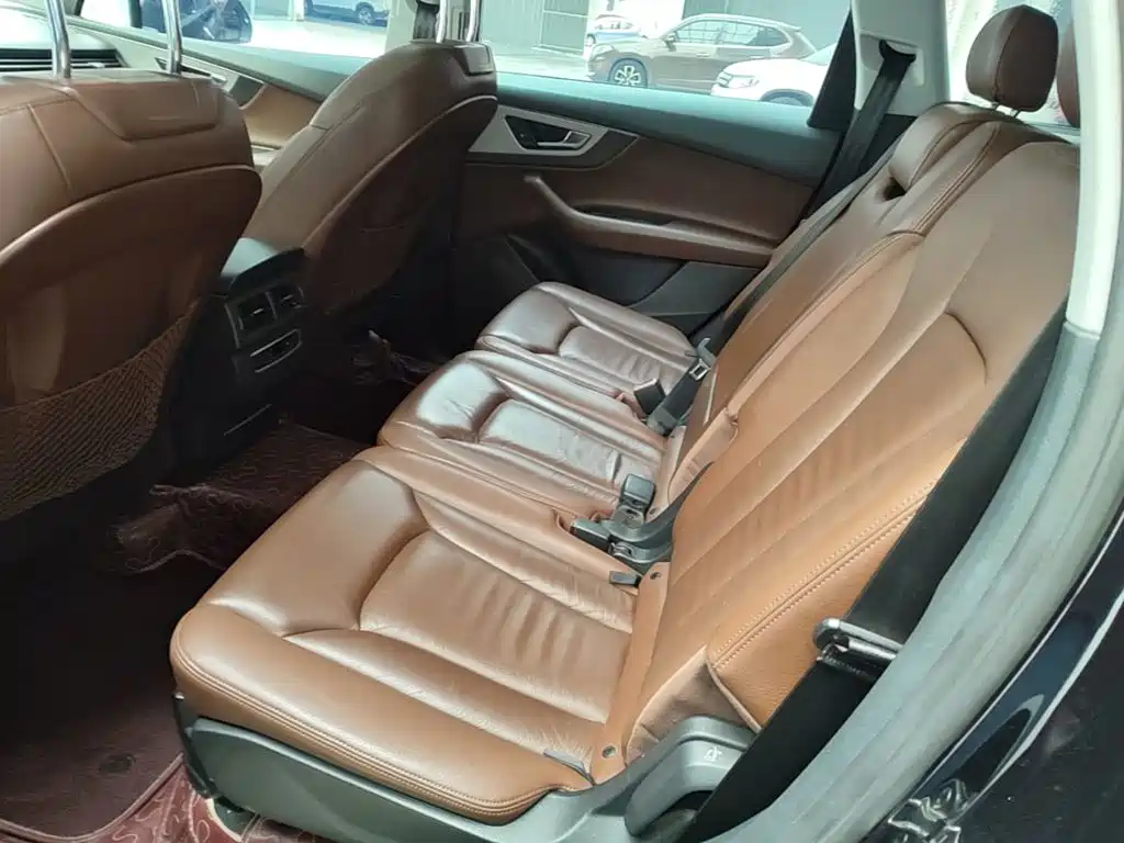 Audi Q7 — миниатюра 17