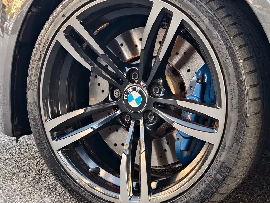 BMW M3 — миниатюра 3