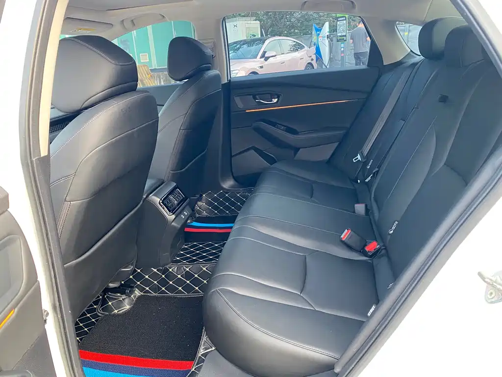 Honda Accord — миниатюра 11