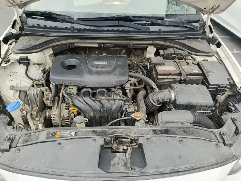 Hyundai Elantra — миниатюра 20