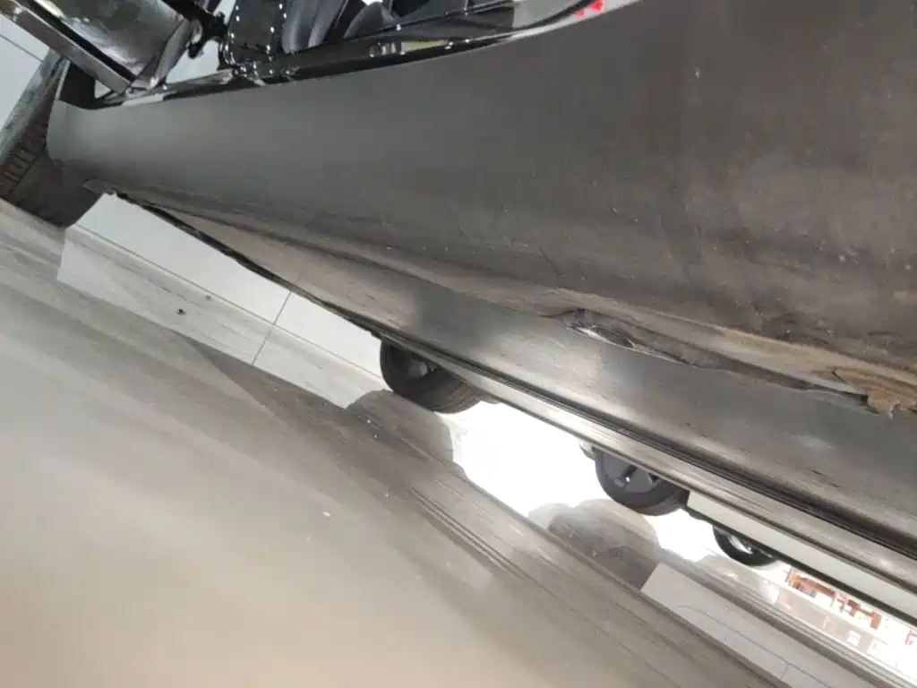 Tesla Model Y — миниатюра 21