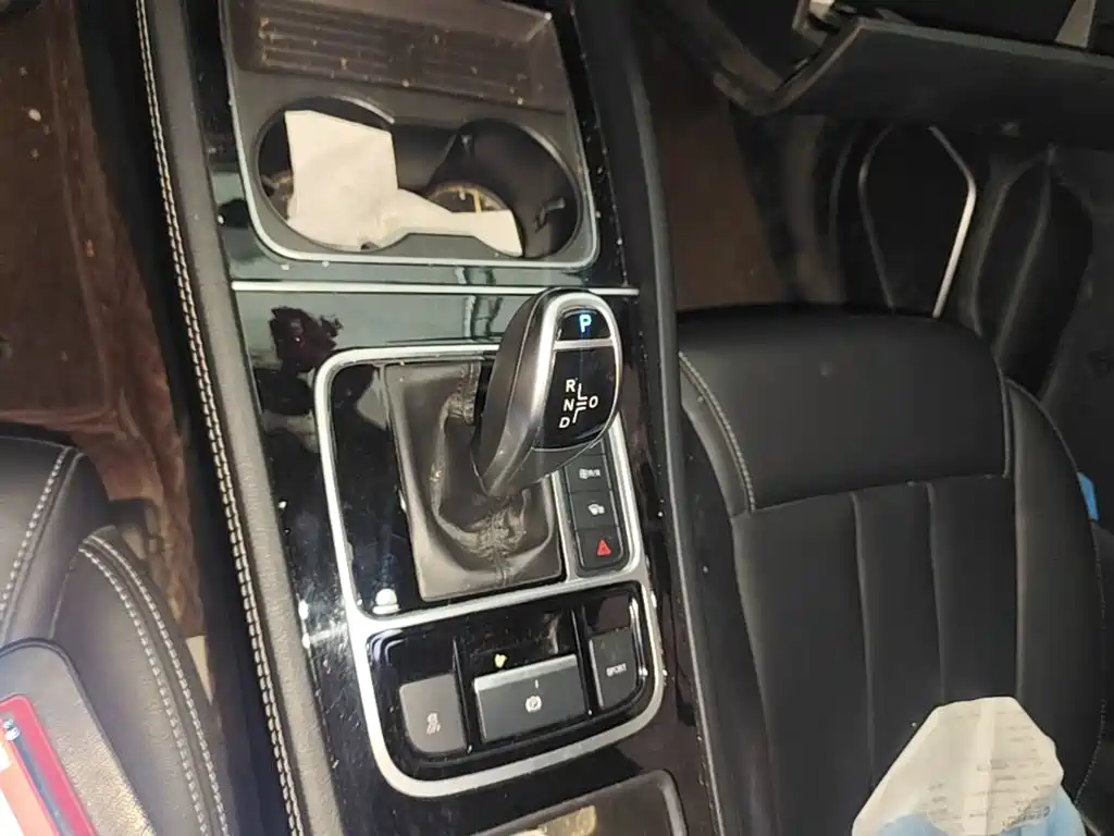 BYD MAX — миниатюра 14