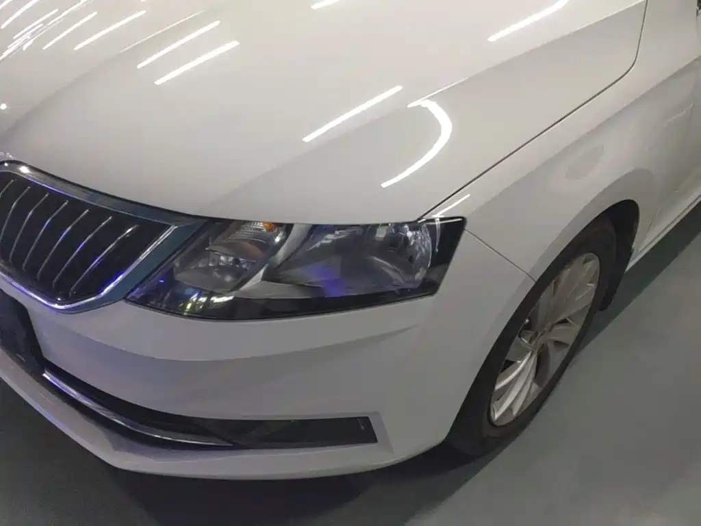 Skoda Rapid — миниатюра 24