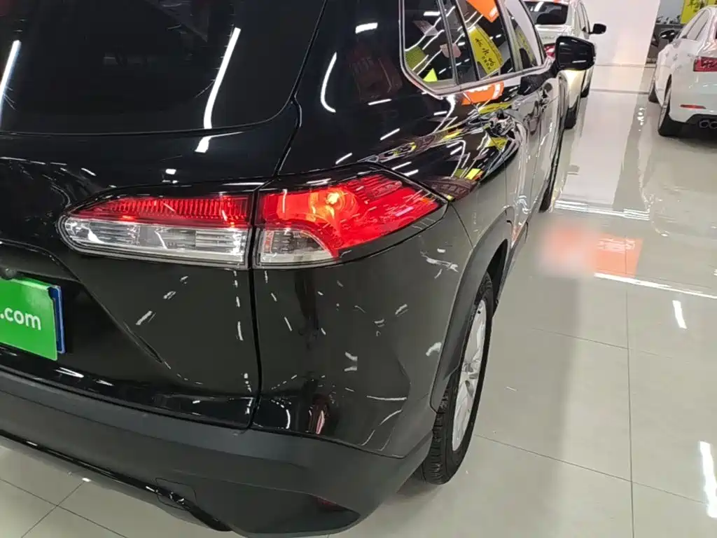 Toyota Corolla Cross — миниатюра 8