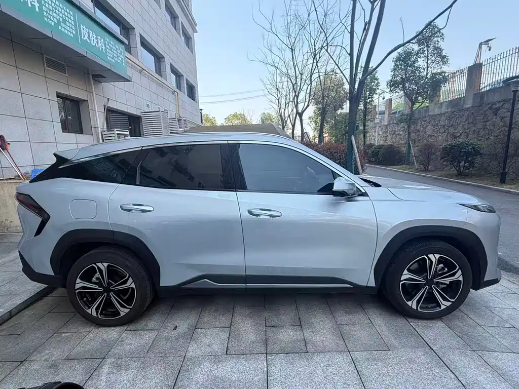 GEELY GALAXY GALAXY L7