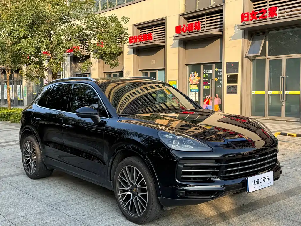 Porsche Cayenne — миниатюра 3