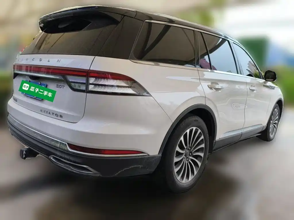 Lincoln Aviator — миниатюра 4