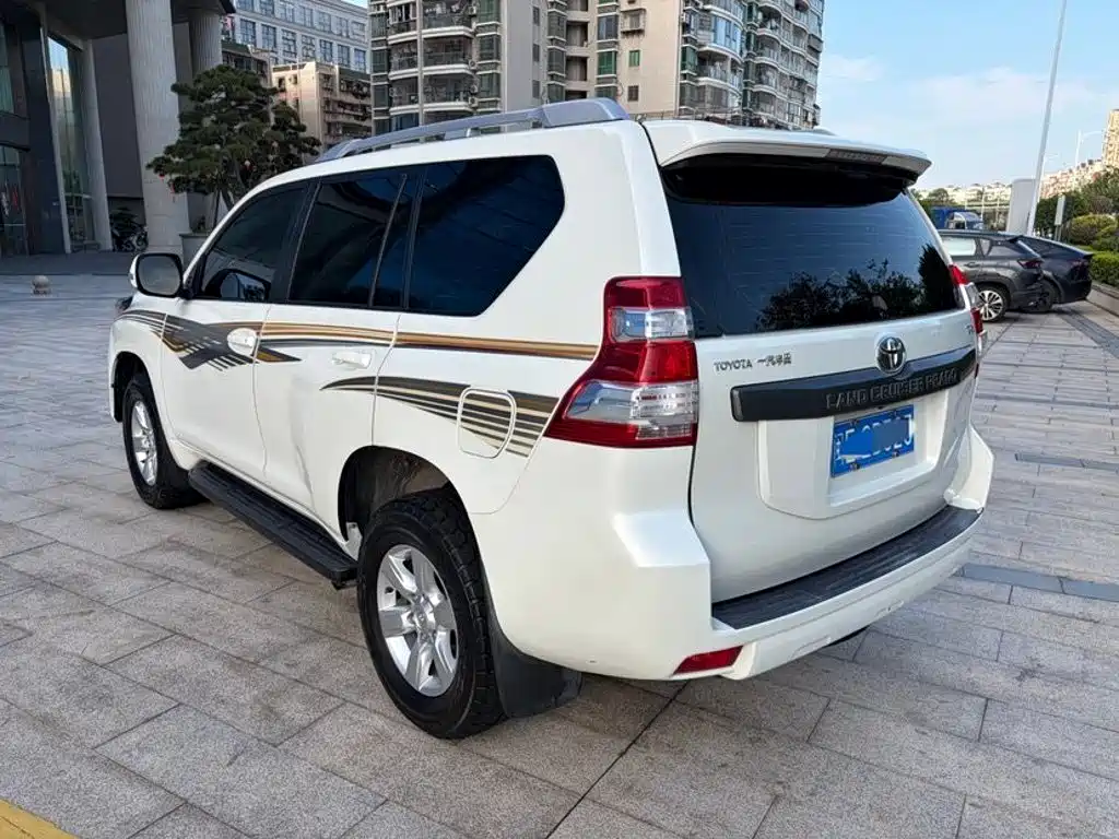 Toyota Prado — миниатюра 7