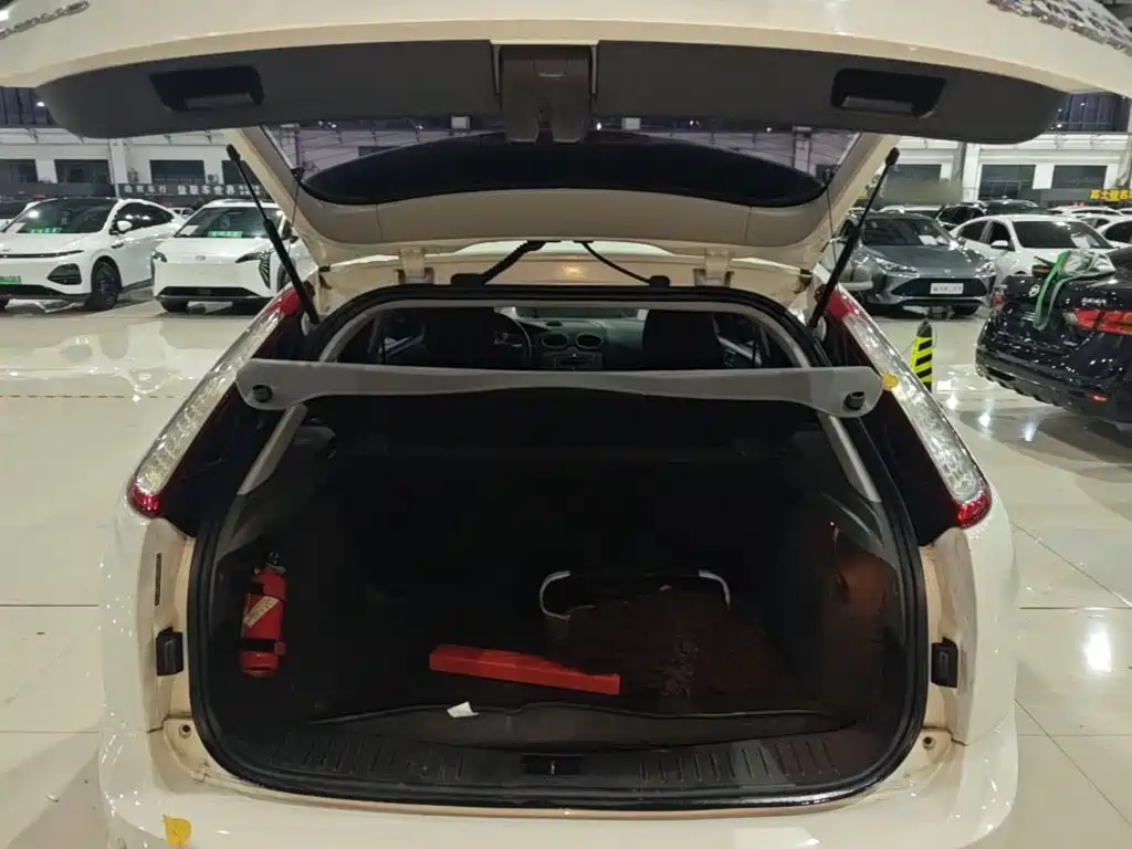 Ford Focus — миниатюра 19