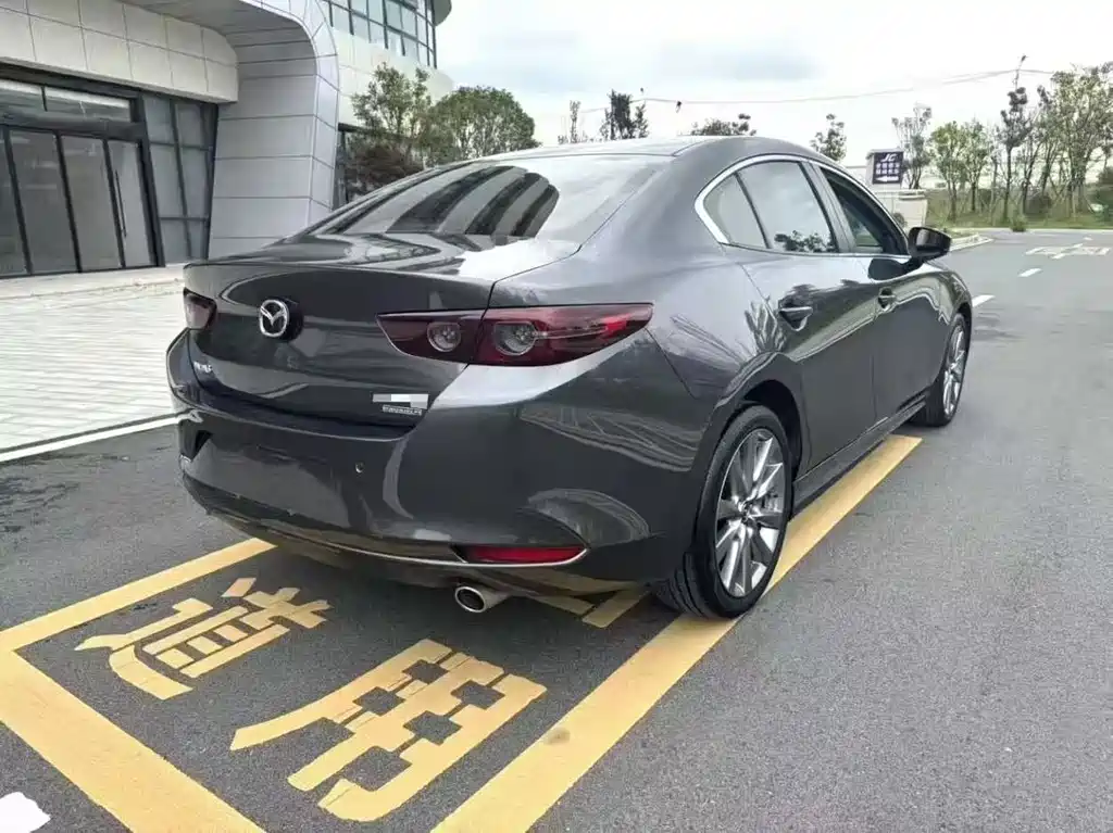 MAZDA 3 ANGKESAILA