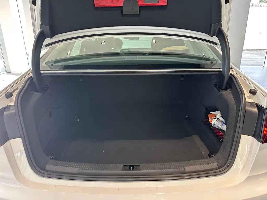 Audi A6L — миниатюра 15