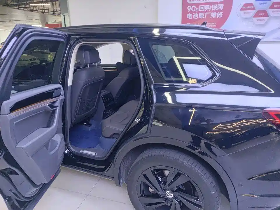 Volkswagen Touareg — миниатюра 6
