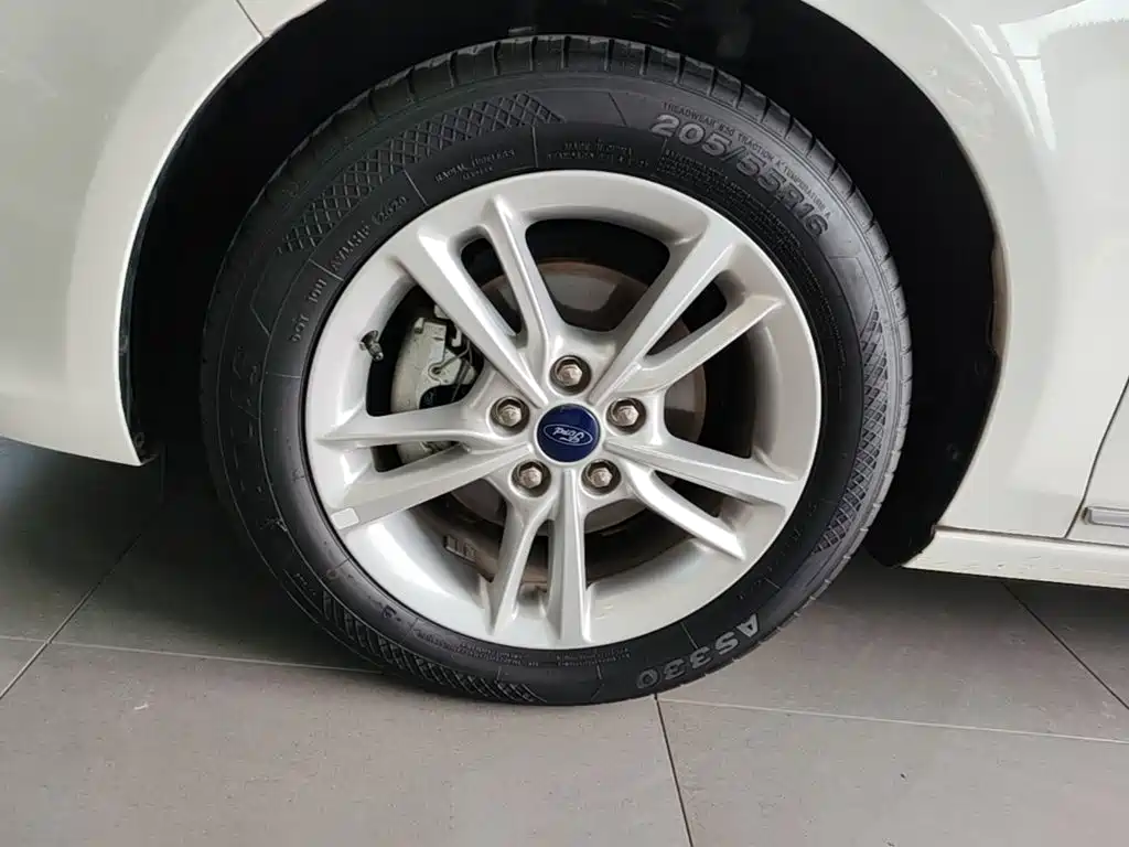 Ford Escort — миниатюра 23