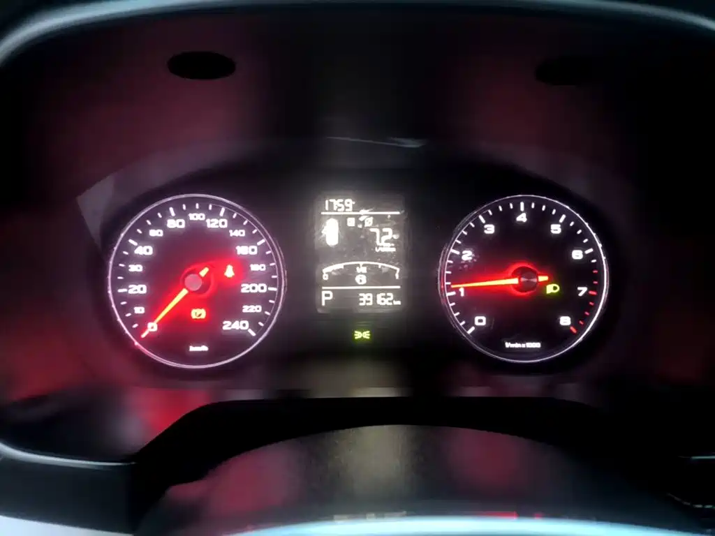 Roewe RX5 — миниатюра 12