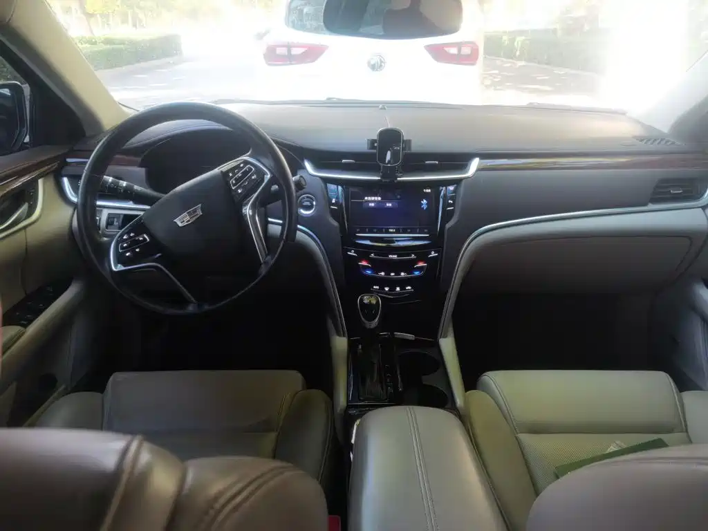 Cadillac XTS — миниатюра 5