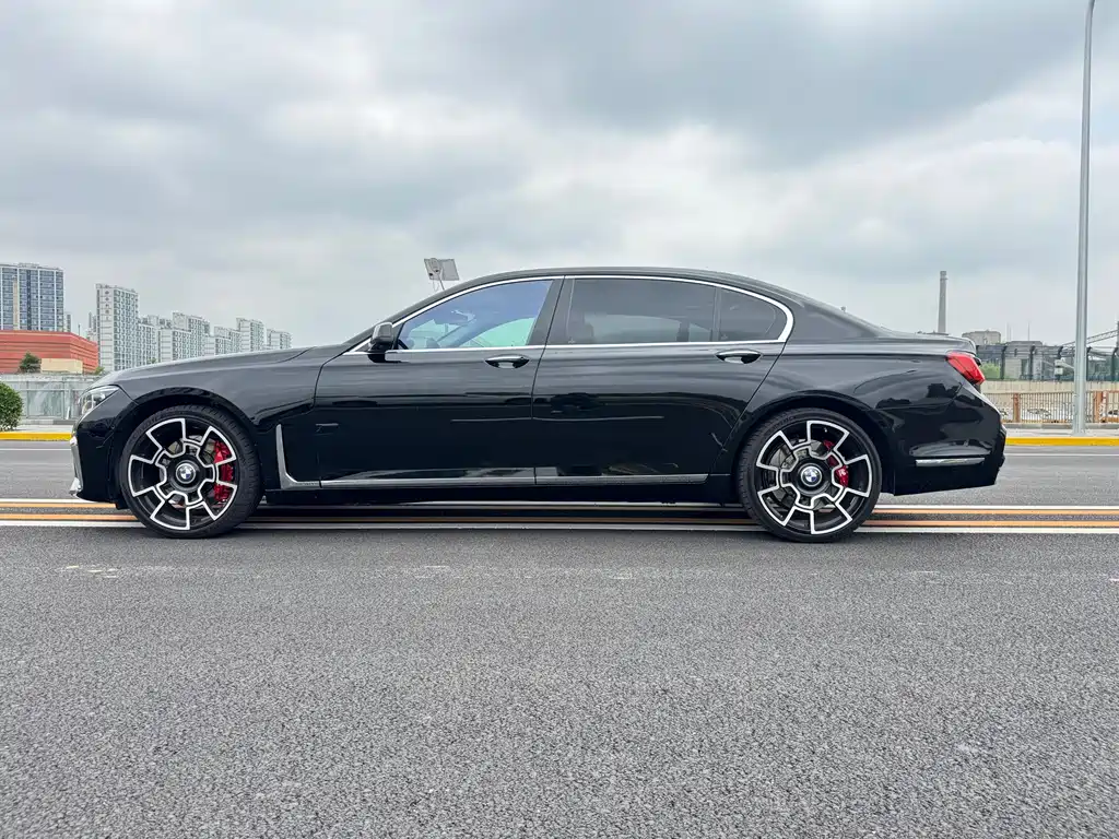 BMW 7 Series 7 2010 750Li