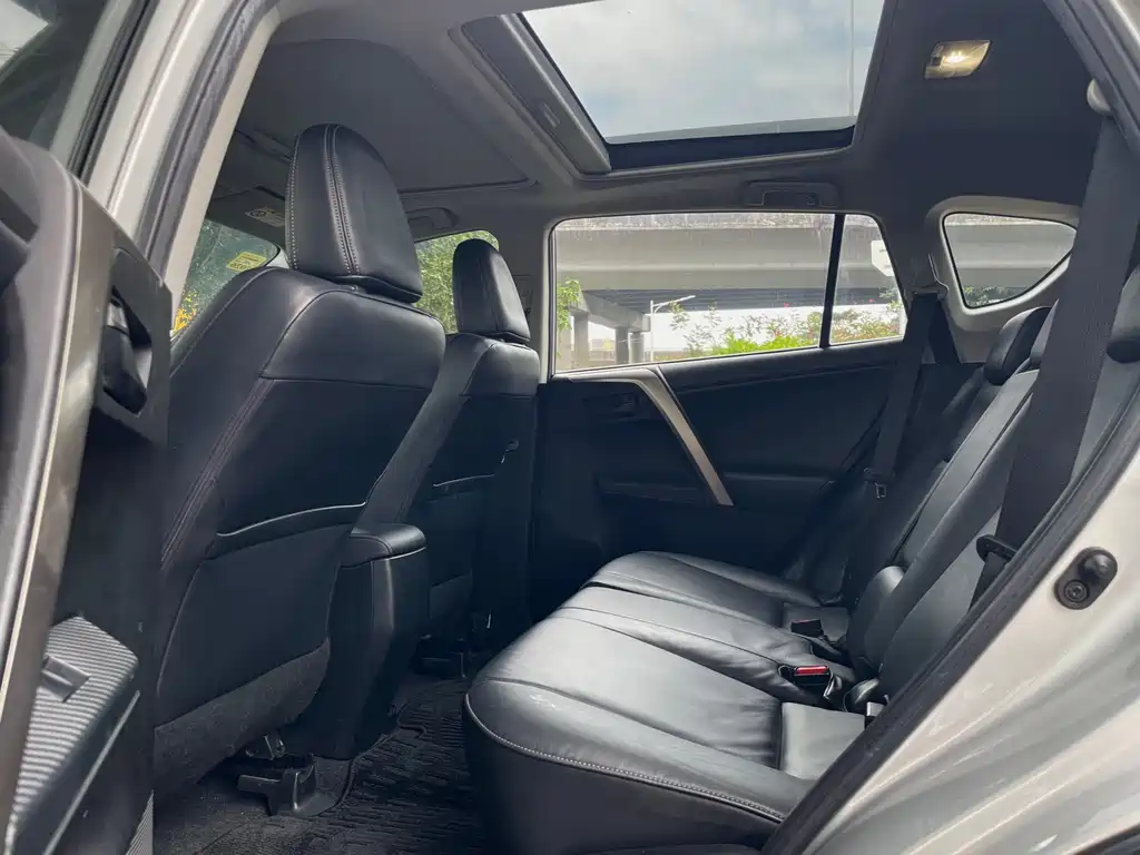 Toyota RAV4 2013 2.5L AT Elite