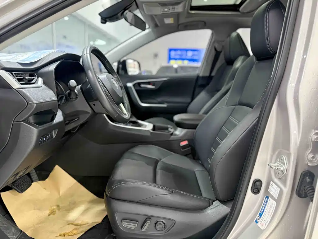 Toyota Wildlander — миниатюра 4