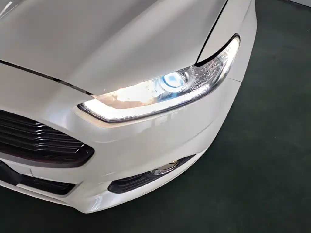 Ford Mondeo — миниатюра 24