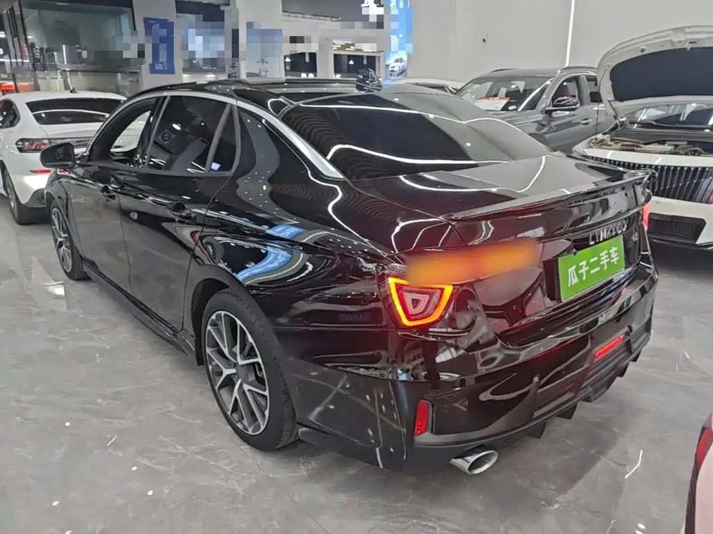 Lynk & Co 03 — миниатюра 5
