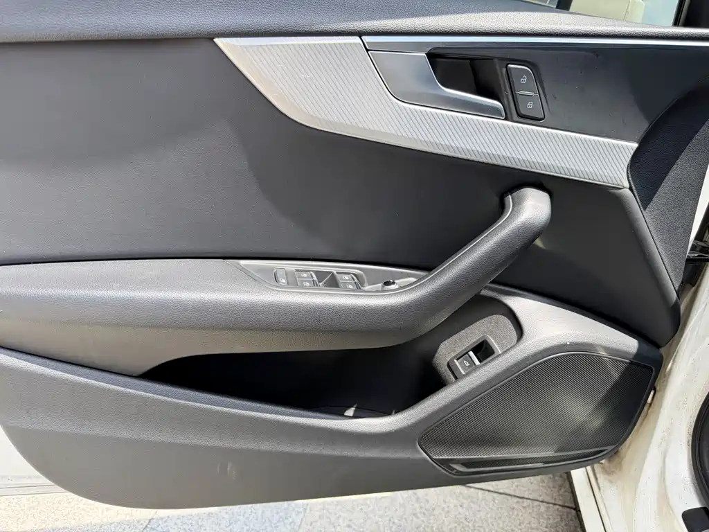 Audi A4L — миниатюра 13