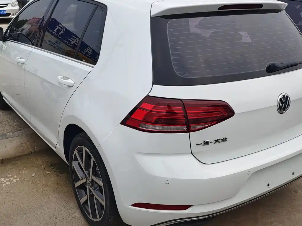 Volkswagen Golf — миниатюра 7