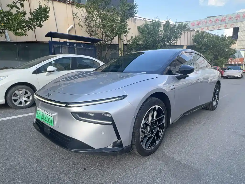 XPeng P7+