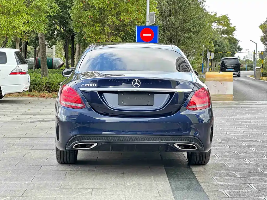 Mercedes-Benz C-Class — миниатюра 8