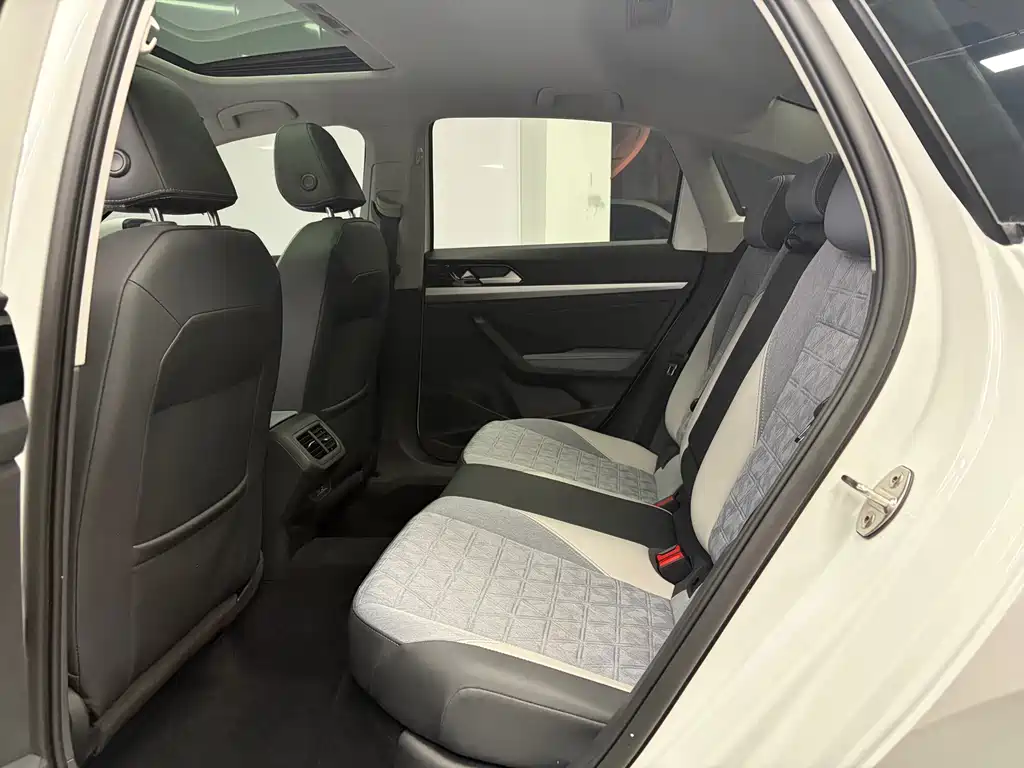 Volkswagen Lavida — миниатюра 15